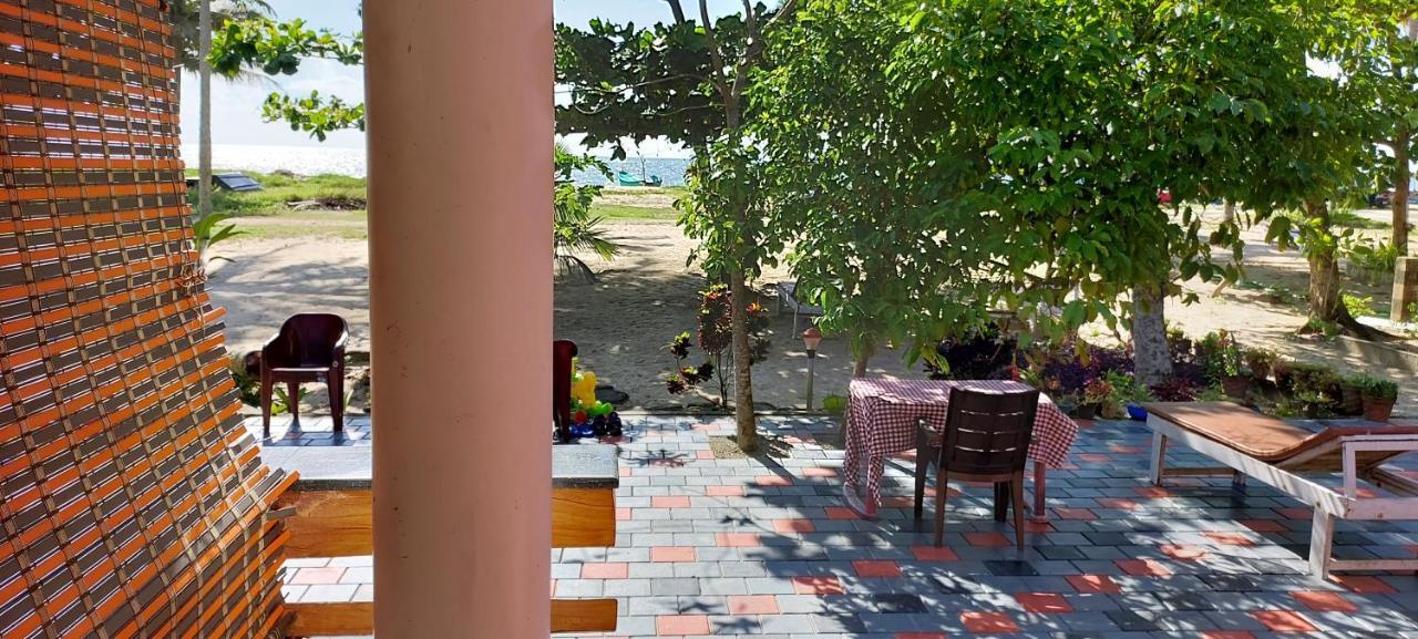 Marari Anna Beach Villa Mararikulam Exteriér fotografie